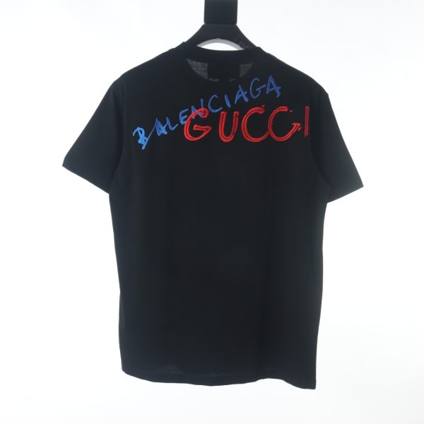 Gucci & Balenciaga joint blue and red embroidered letters short-sleeved T-shirt black - Image 9