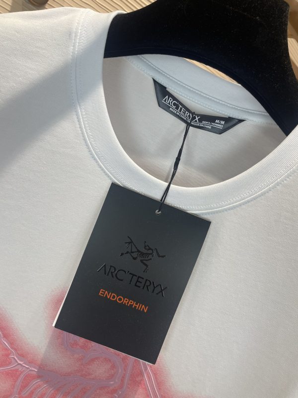 Top quality Arcteryx Archeopteryx 2023 new chest exquisite printing process 260g cotton fabric short-sleeved T-shirt Black White XS-L - Image 5