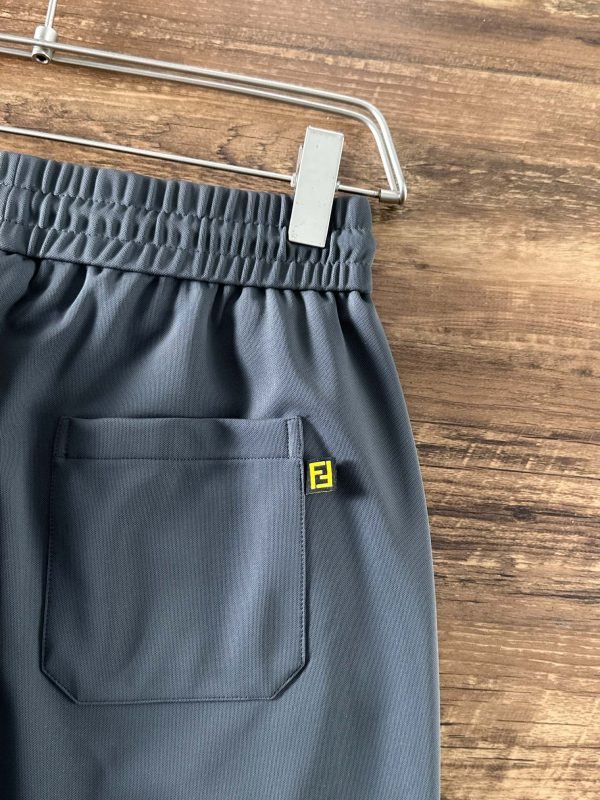 LOEWE2023ss latest high-end quality ▪️The pattern, fabric and hardware are all customized at the counter at 1:1 The trousers are made of 100% pure cotton fabric, and after heavy washing, the trousers are very soft - Image 7