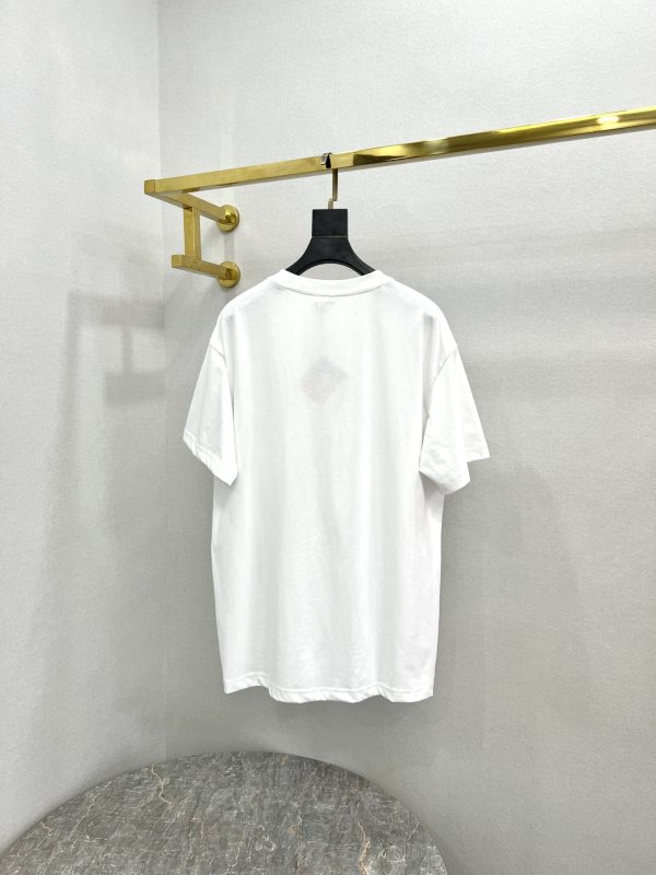 Loewe- 2023ss spring and summer new three-dimensional embossed letter printing round neck short-sleeved T-shirt, easy to wear without losing fashion - Image 3