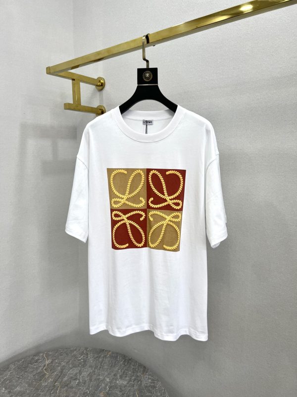 Loewe-2023 color four-grid letter print logo short-sleeved T-shirt, based on a loose and comfortable casual version