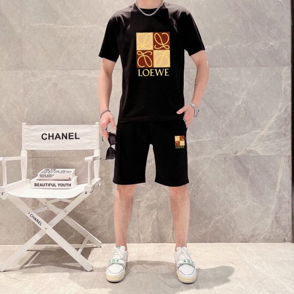 LOEWE ] 2023 new men's short-sleeved shorts suit! Simultaneous sales on the official website! High-end version on the market! Delicate and soft to the touch! Let you wear more comfortable