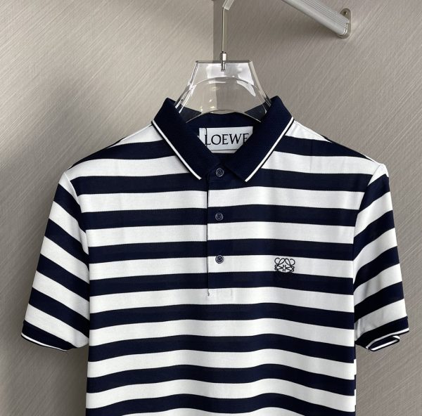 Loewe's 2023 latest lapel short-sleeved POLO shirt! High-end goods are coming! Special official website hot spring and summer Milan Fashion Week catwalk new products: men's must-have items - Image 8