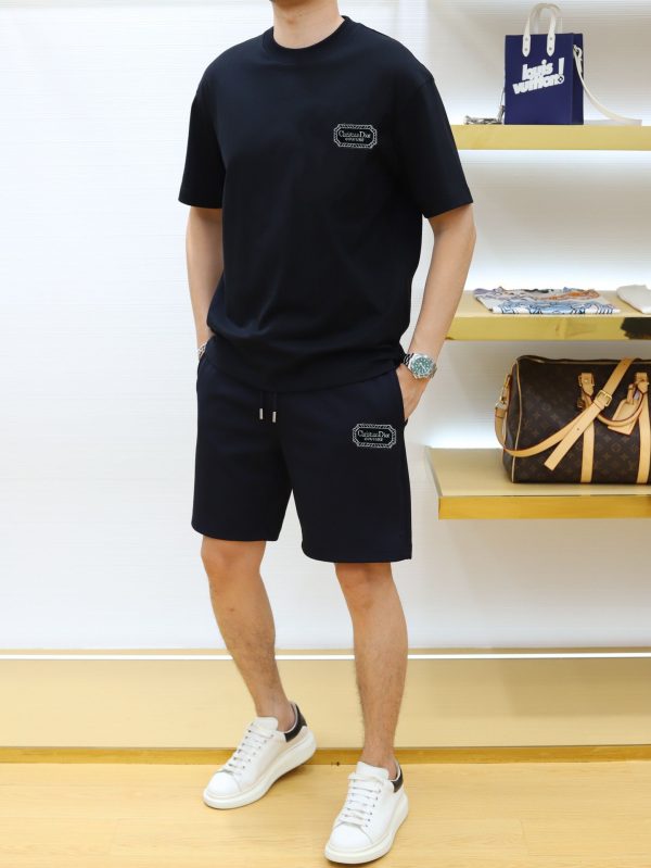 Brand [DIOR] 2023 new men's short-sleeved shorts suit! Synchronous sales on the official website! High-end version on the market - Image 3