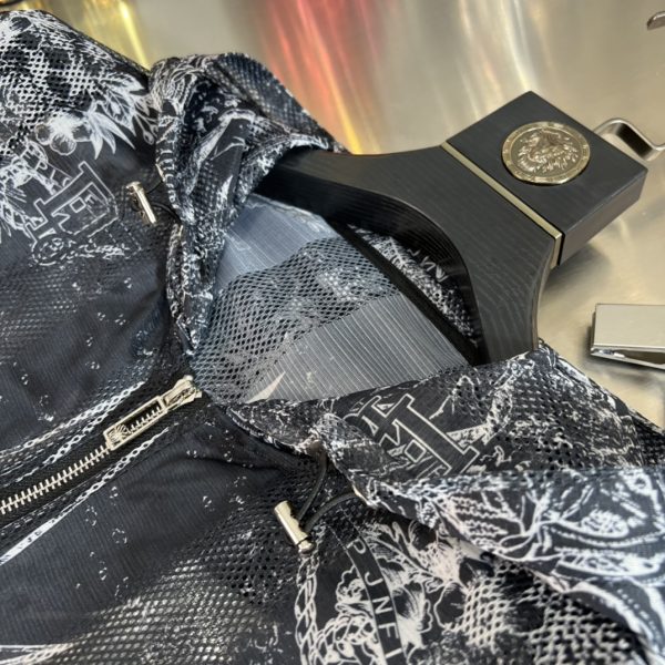 Dior/ spring and summer new products with three complete standards Hollow sun protection clothing is available at the counter at the same time. Good products do not need to be introduced too much. See details. Counter size: M-3XL - Image 4