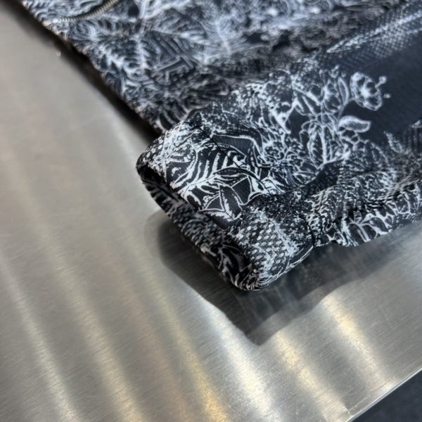 Dior/ spring and summer new products with three complete standards Hollow sun protection clothing is available at the counter at the same time. Good products do not need to be introduced too much. See details. Counter size: M-3XL - Image 7