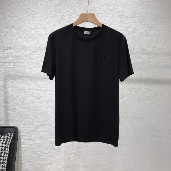 Dior 2023 spring and summer new classic remodeling CD ICON logo short-sleeved T-shirt; this white T-shirt combines elegant temperament and casual style - Image 4