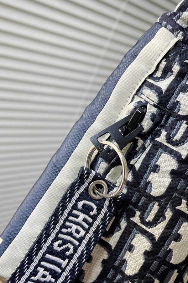 Dior/sports series shorts classic woven dior letter pattern jacquard fabric, dyed and spun, comfortable to the touch, crisp and stylish - Image 7