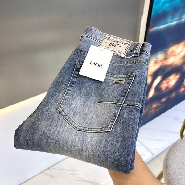 Dior, 2023 spring and summer new products classic men's tannin slim-fit fashion washed jeans, pure Hong Kong foreign trade channel goods classic star-level items - Image 2