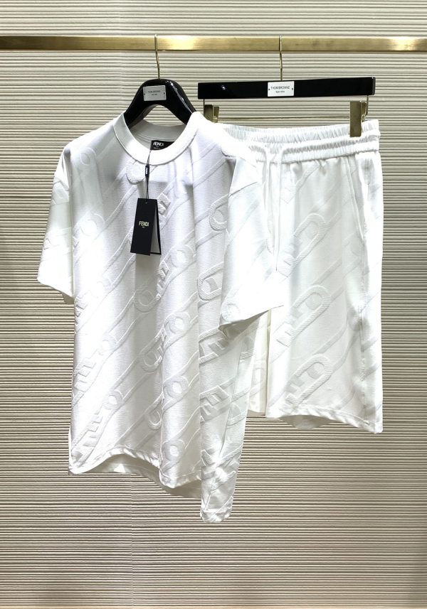 A set of FENDI, the latest summer product of 2023, is available at counters at the same time, original order, casual and fashionable round neck short-sleeved suit, imported - Image 14