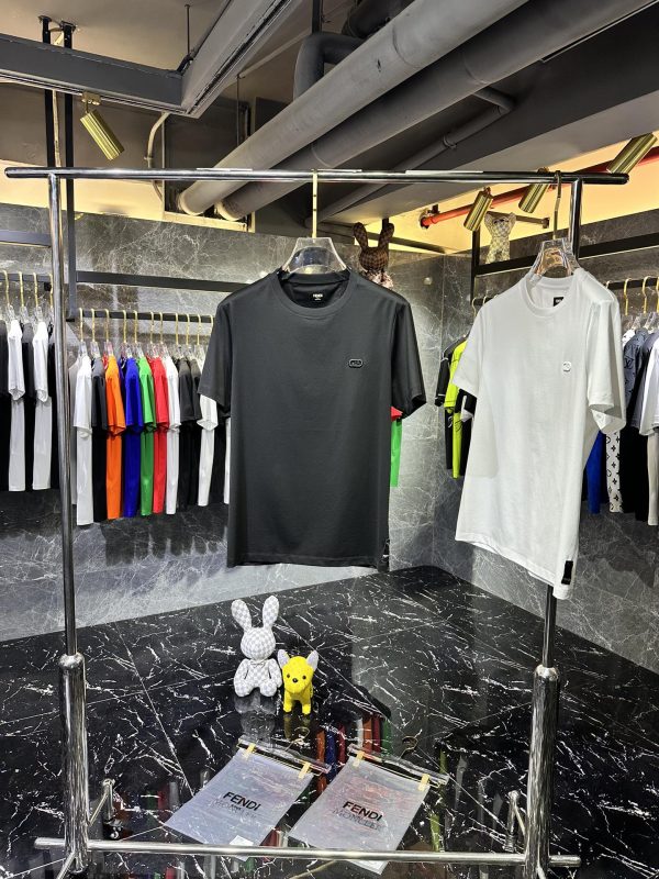 Fendi23ss counter with the same round neck short-sleeved T-shirt custom fabric The fabric is made of original elastic suede skin-friendly fabric - Image 3