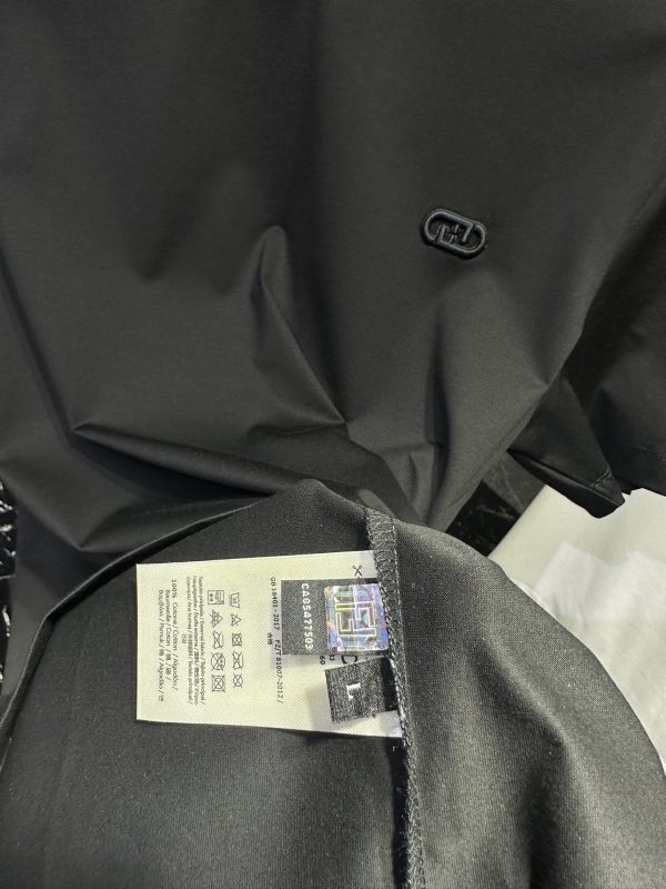 Fendi23ss counter with the same round neck short-sleeved T-shirt custom fabric The fabric is made of original elastic suede skin-friendly fabric - Image 9