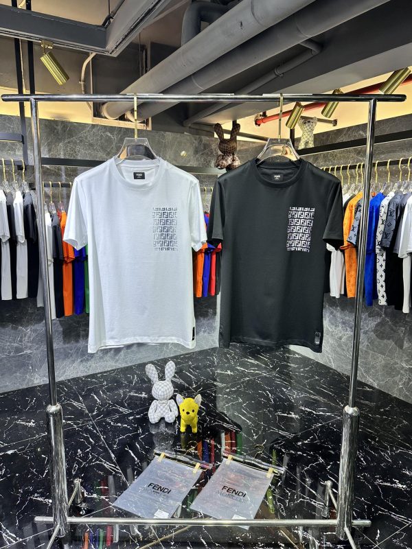 Fendi23ss counter with the same round neck short-sleeved T-shirt custom fabric The fabric is made of original elastic suede skin-friendly fabric - Image 9