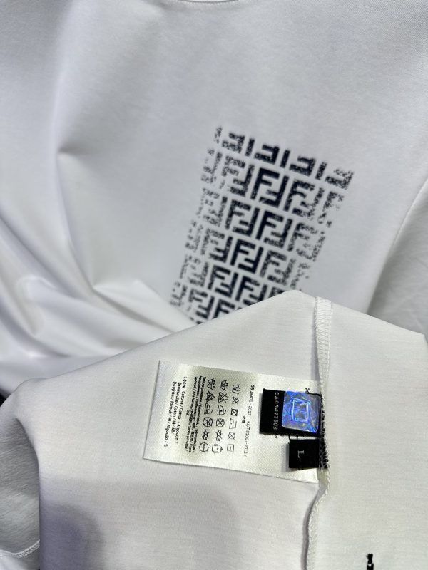 Fendi23ss counter with the same round neck short-sleeved T-shirt custom fabric The fabric is made of original elastic suede skin-friendly fabric - Image 18