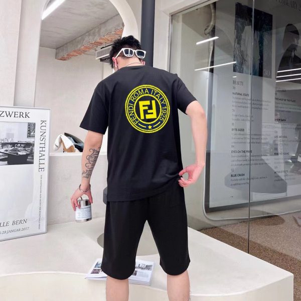 Brand [FENDI] 2023 new men's short-sleeved shorts suit! Simultaneous sales on the official website! High-end version on the market - Image 5