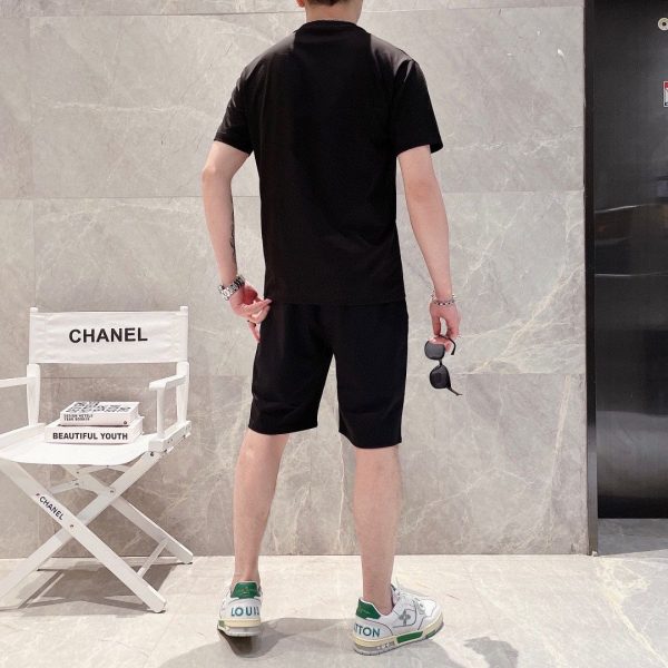 Brand [FENDI] 2023 new men's short-sleeved shorts suit! Synchronous sales on the official website! High-end version on the market! Delicate and soft - Image 6