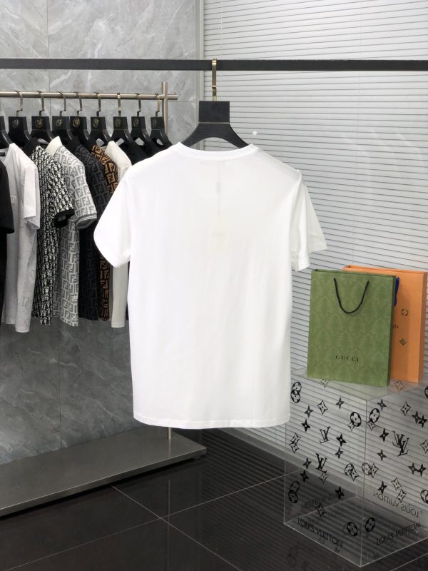 FENDI 2023AW summer new top quality counter synchronization casual short-sleeved mercerized cotton T-shirt, upper body comfortable and breathable - Image 15
