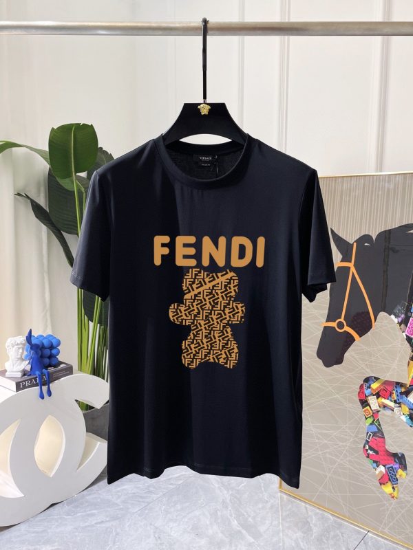 Brand [FENDi] (Fat Gospel) original single men's casual short-sleeved T-shirt, new product for spring and summer 2023, customized top logo craft on the chest - Image 7