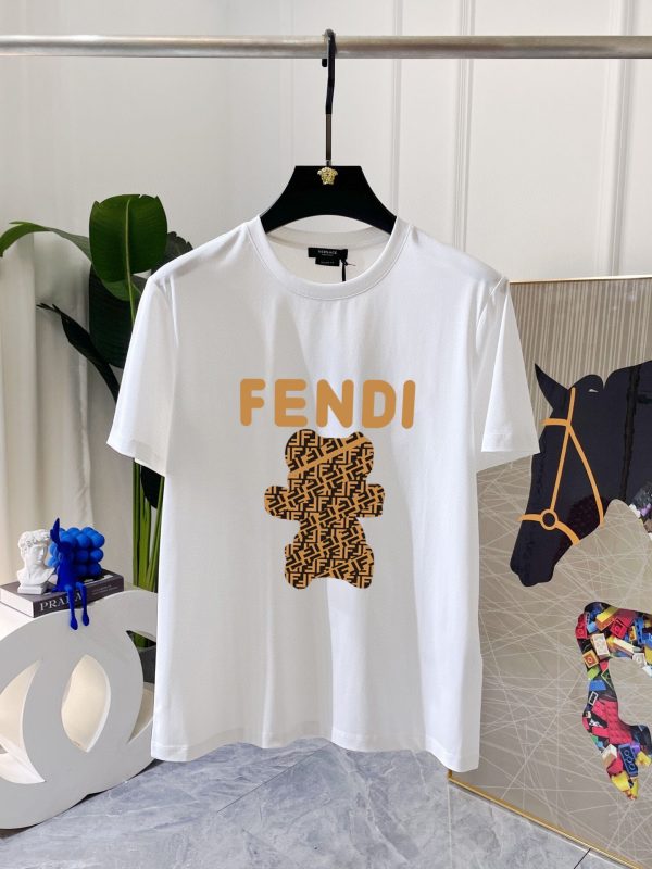 Brand [FENDi] (Fat Gospel) original single men's casual short-sleeved T-shirt, new product for spring and summer 2023, customized top logo craft on the chest - Image 5