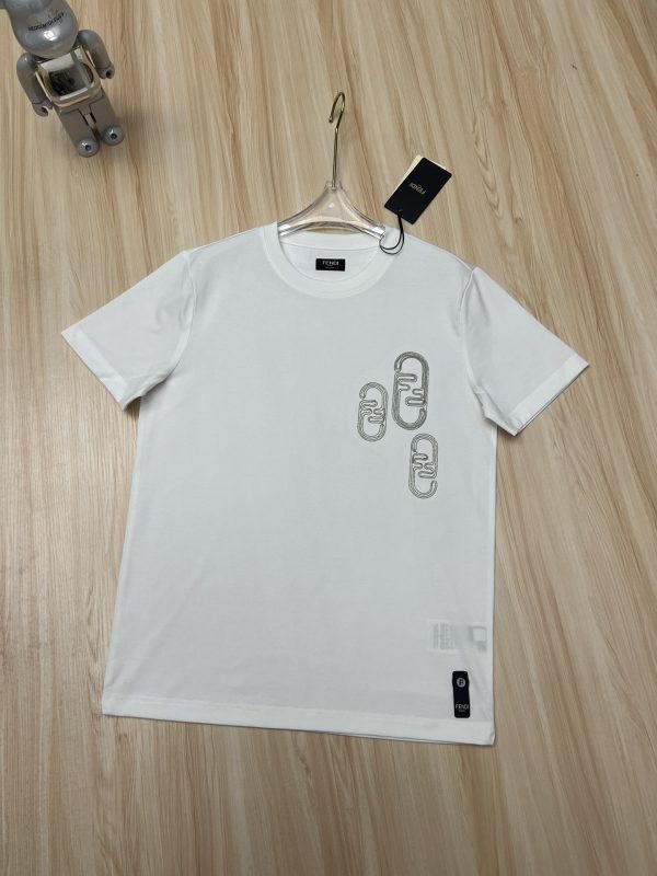 Big picture embroidered paper clip contrast double F round neck short-sleeved T-shirt, same style as ZG, with embroidery details and oversized 3D effect on the front in mixed tones Fendi - Image 8