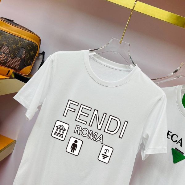 Brand [FENDI] (Fat Gospel) original single men's casual short-sleeved T-shirt, new product for spring and summer 2023, customized top logo craft on the chest - Image 5