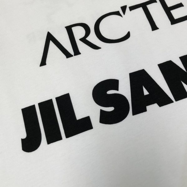 Jil Sander x Arcteryx joint limited-edition T-shirt, made of cotton 32-count double-ply yarn, logo letter on the front chest, joint logo on the back panel, loose fit. Size: M-XXL - Image 12