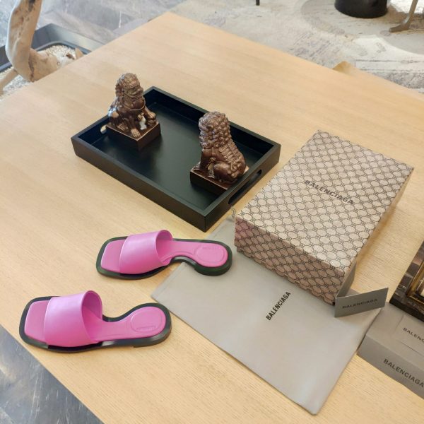 Balenciaga2023 (2023 official latest printed B-pattern magnet folding box packaging) Multi-color spring and summer beauty ? (Top version, exclusive release.) Balenciaga? brand "moon-shaped hollow inside", net red big head drag. ?The much-anticipated casual model? - Image 5