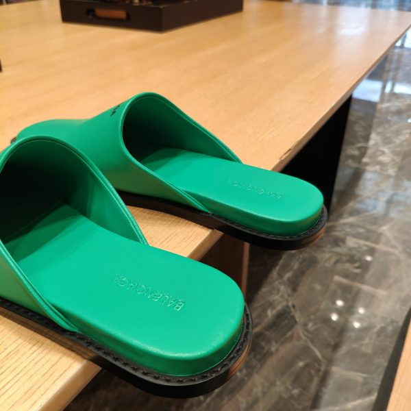 ? ? Balenciaga 2023 Spring/Summer 2023 Spring/Summer Internet celebrity first choice beautiful products full of printed Logo soles, letter logo casual lazy slippers - Image 3