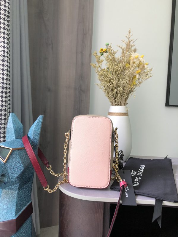 THE Marc Jacobs Vertical Phone Bag Saffiano Leather Pink Model M0016765—697 - Image 3